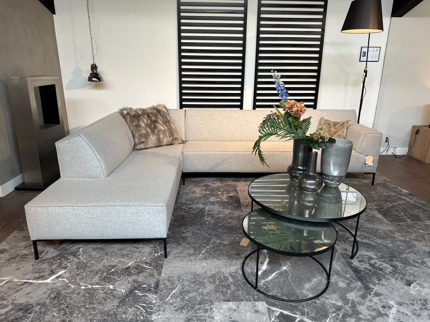 Showroommodel Bloq Hoekbank – Amandel Silver - NP: €7.750