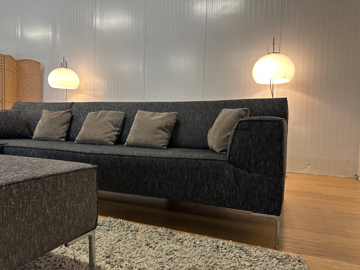 Design on stock Bloq Hoekbank met hocker - Zwart gemêleerd