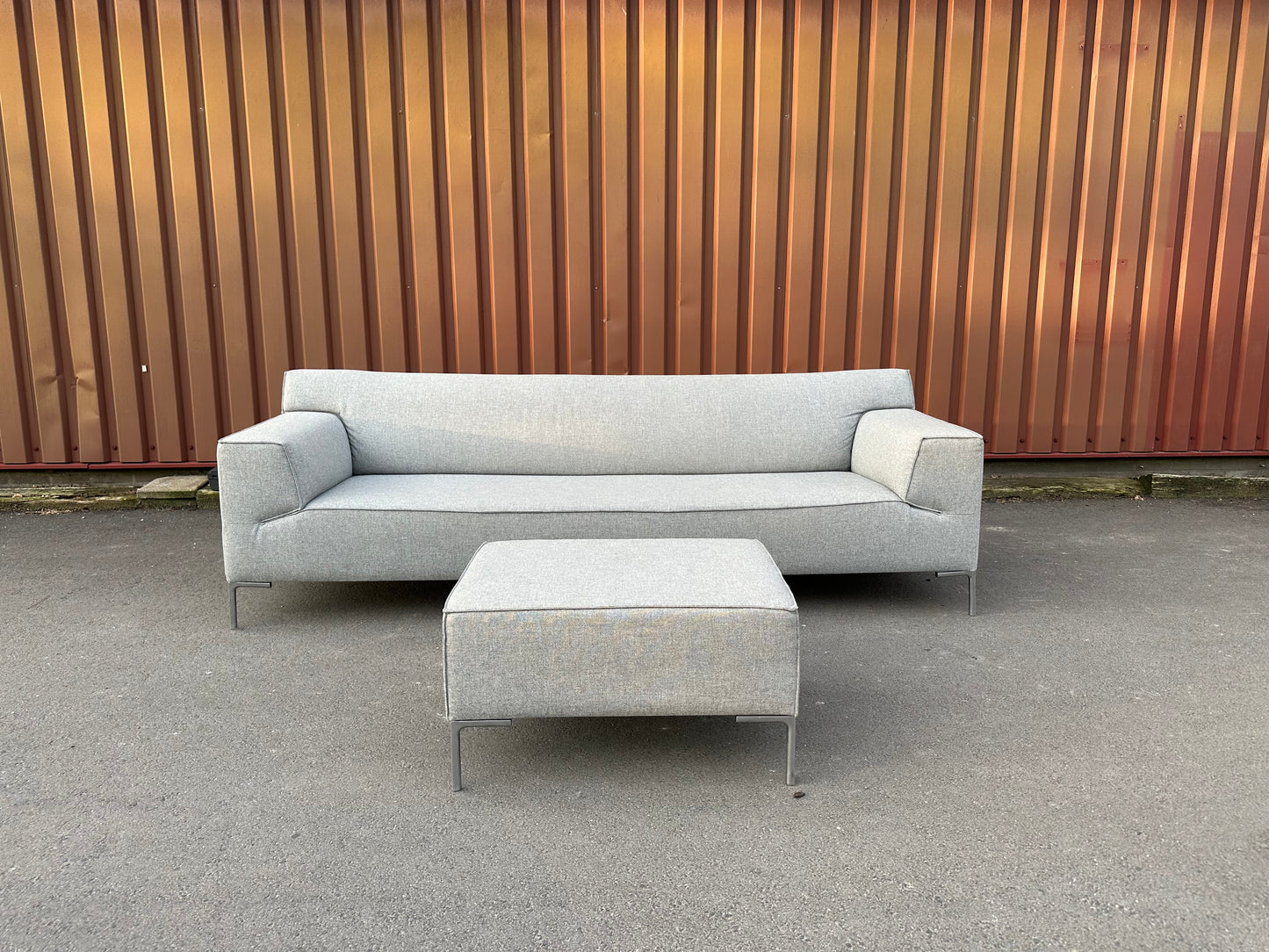 Design on Stock 4-Zits Bank met Hocker - Ploegwol Grijs