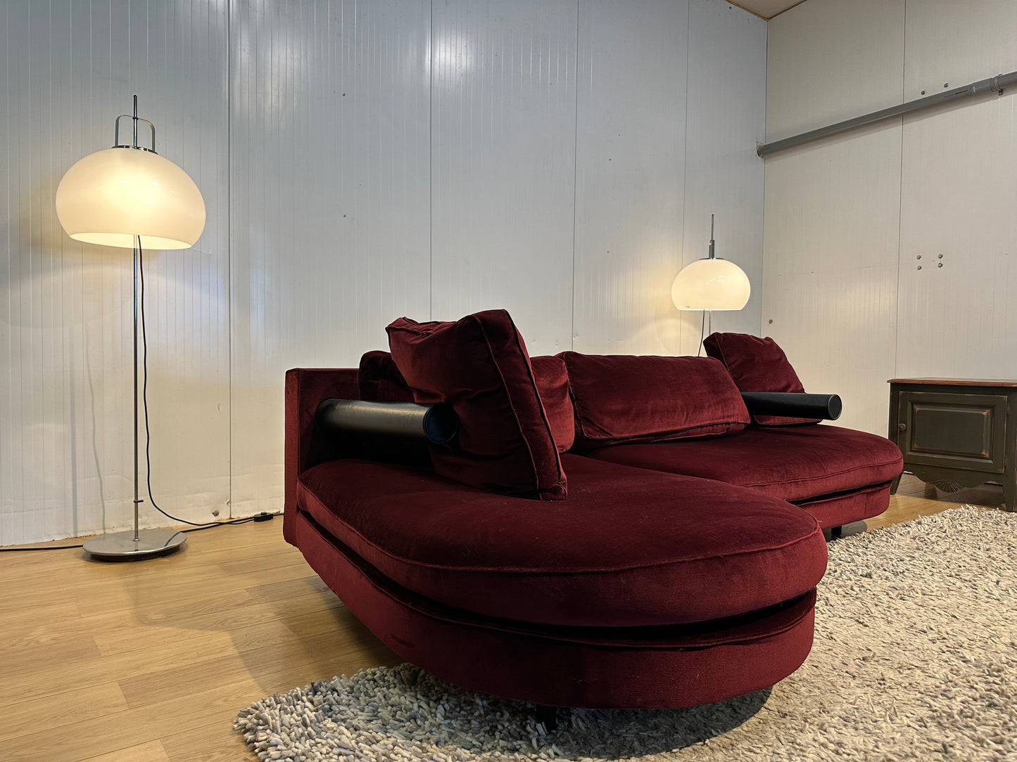 ZGAN B&B Italia Sitty Hoekbank Rood Velvet Suède