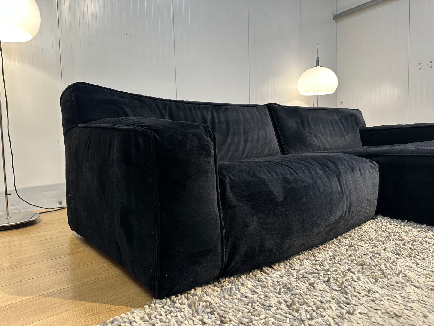 ZGAN Fest Amsterdam Clay Hoekbank – Royal Black Velours