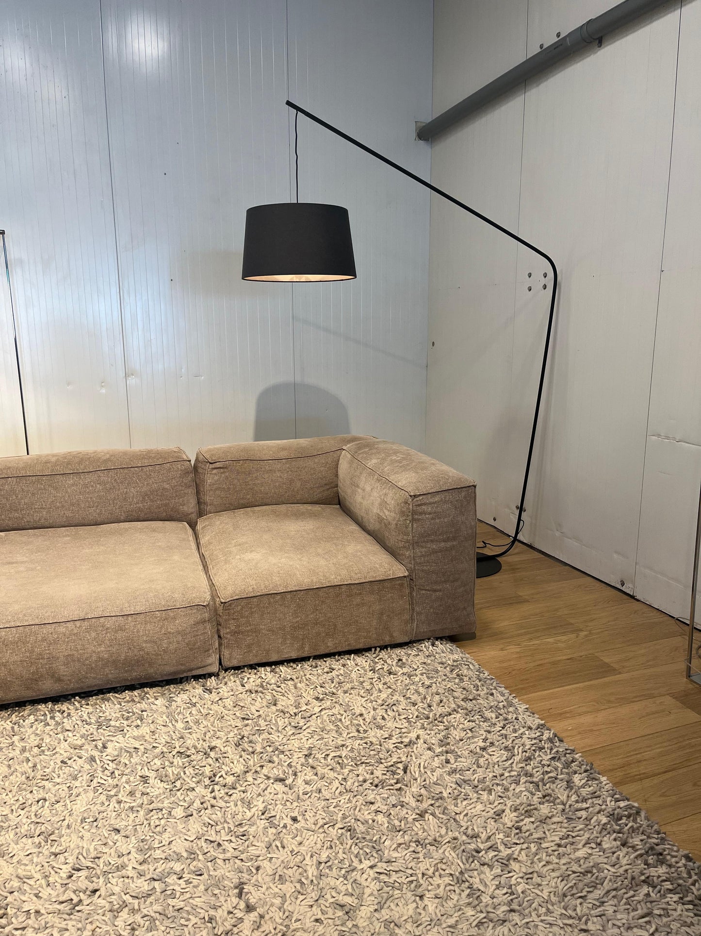 Elegante Frandsen Eijerkamp Booglamp - Zwart