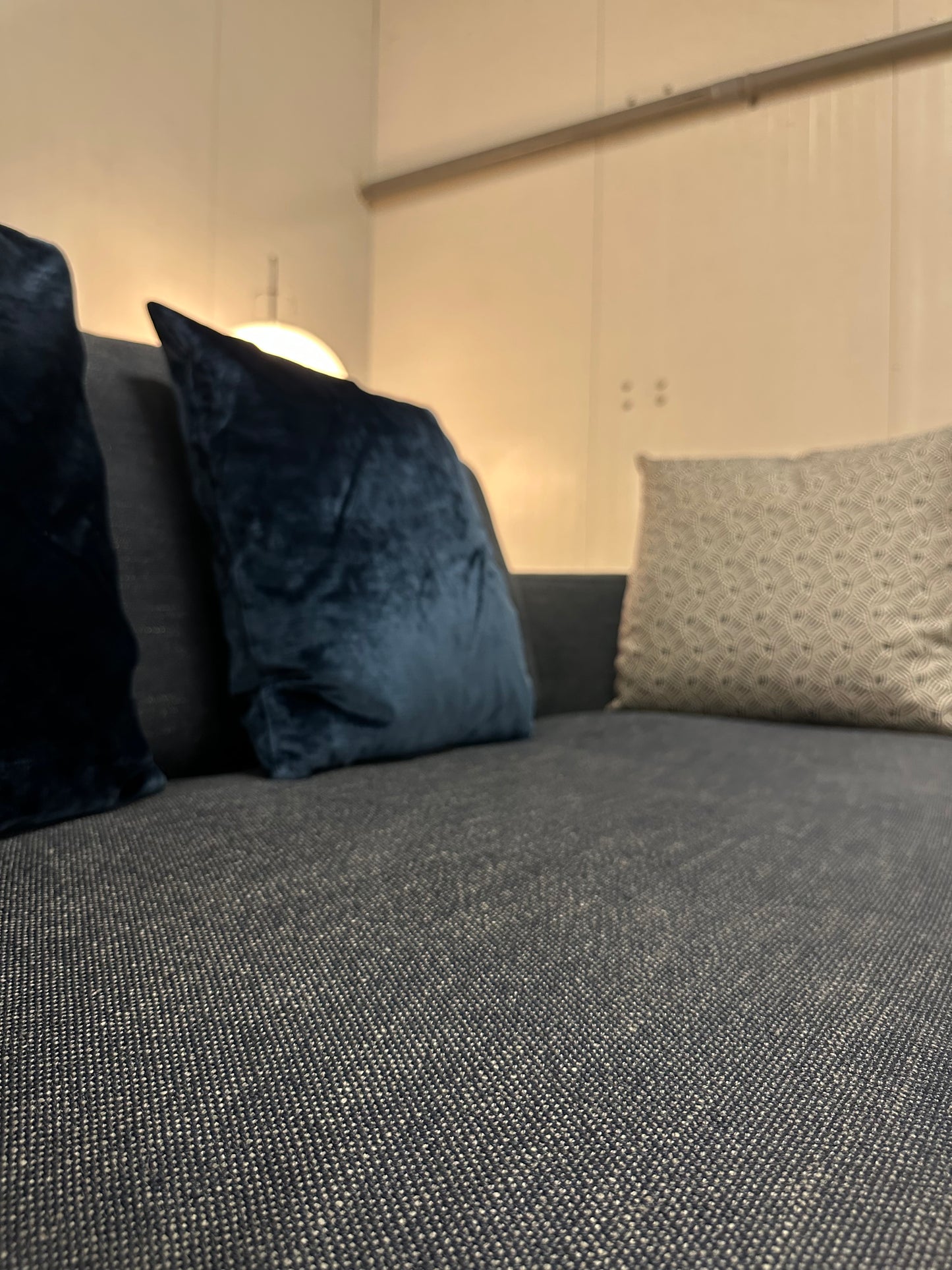 (NIEUWSTAAT) B&B Italia Ray Hoekbank ~ Nieuwprijs €12.500