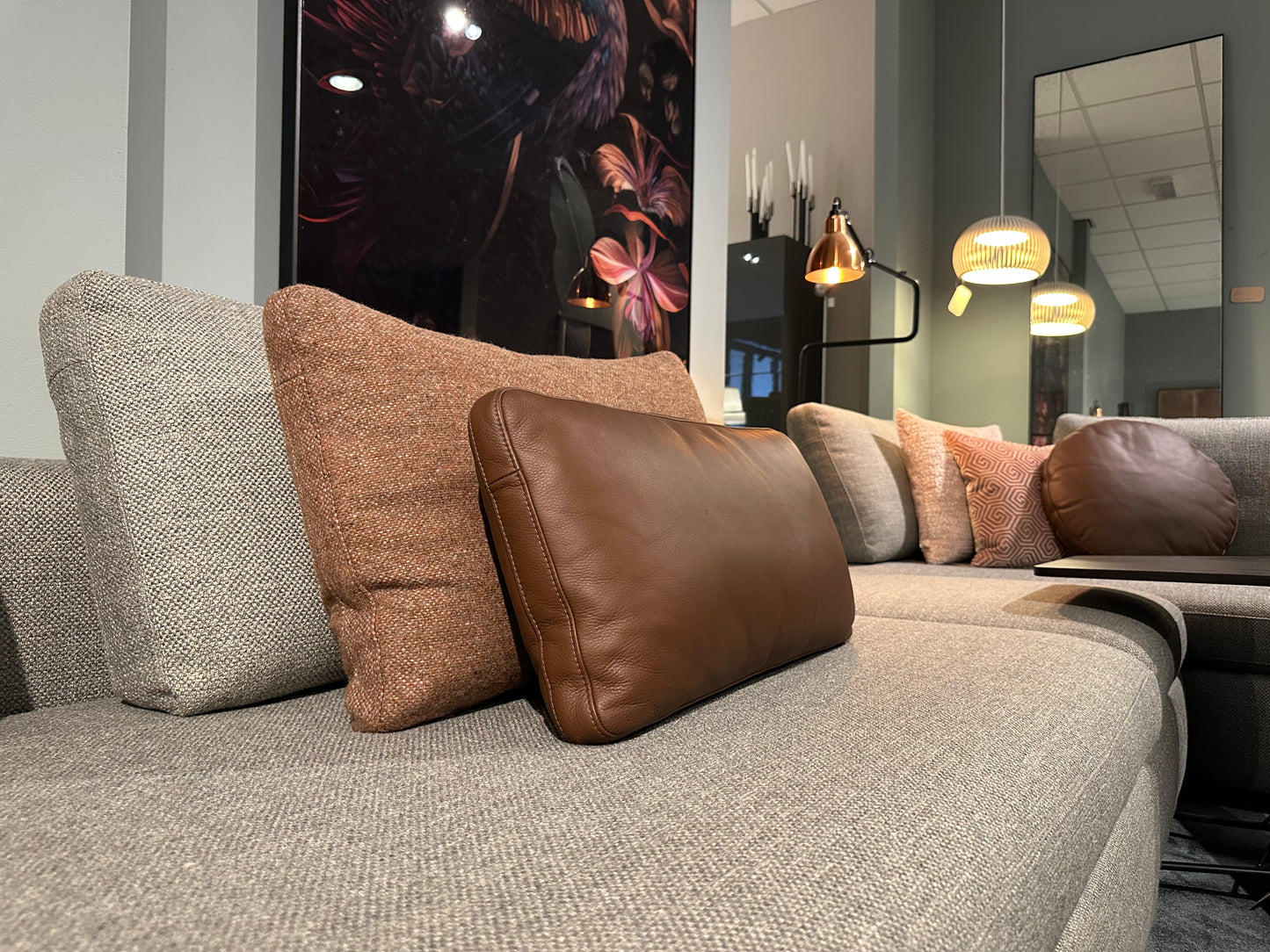 Design on Stock Showroommodel Vilaz Hoekbank + Hocker
