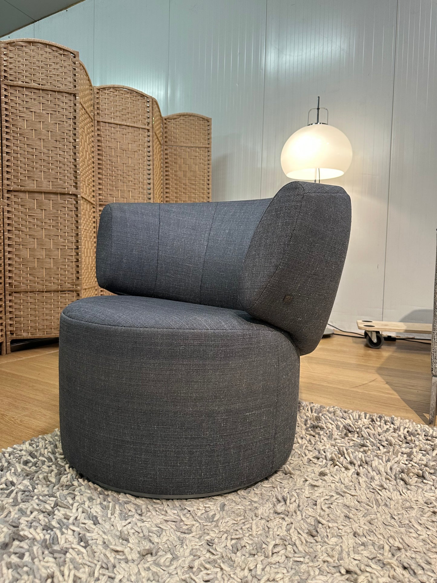 Rolf Benz 684 Draaifauteuil Jeansblauw – Nieuwstaat