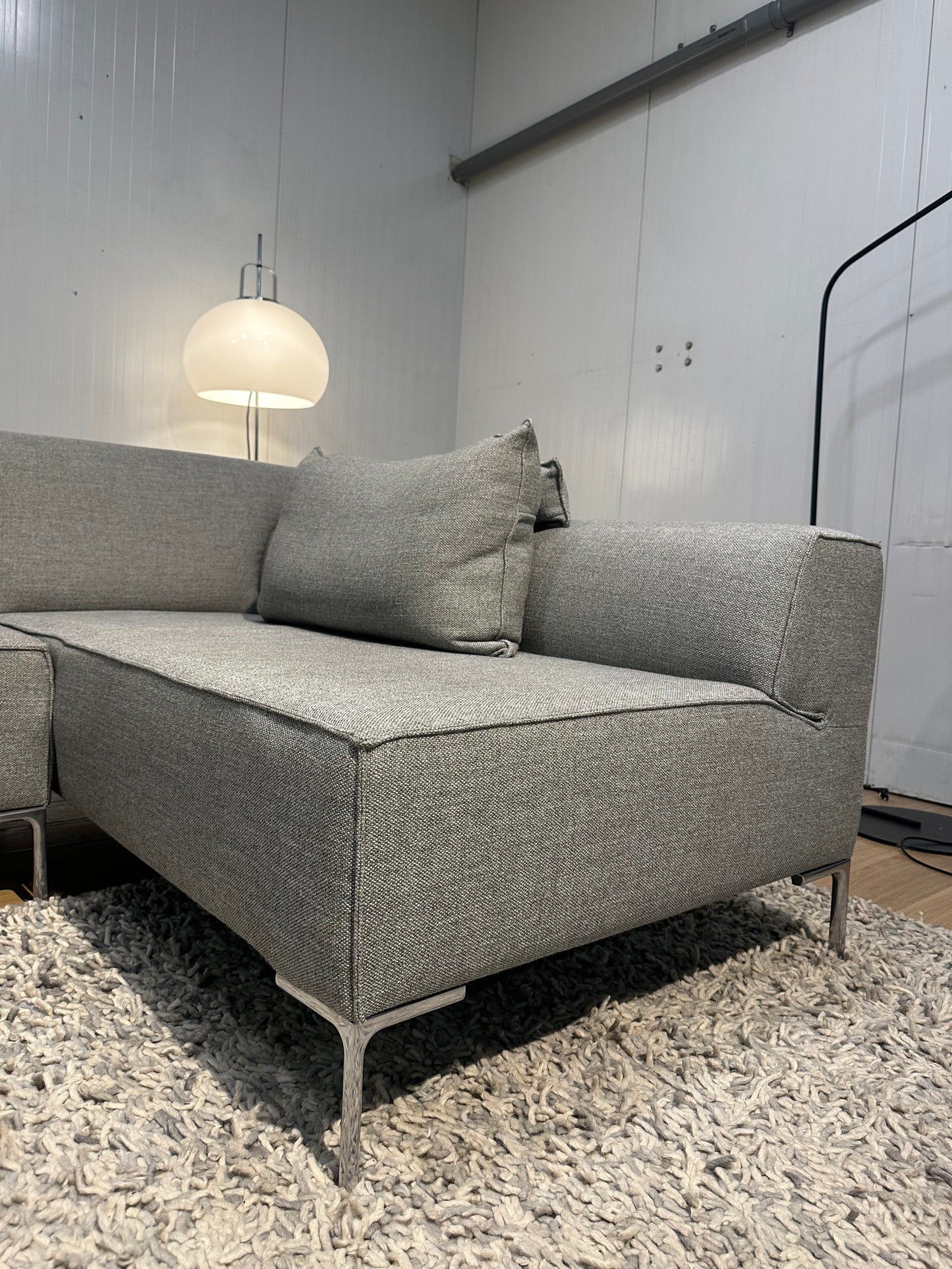 ZGAN Grijze Design on stock Bloq Hoekbank - NP €7.500