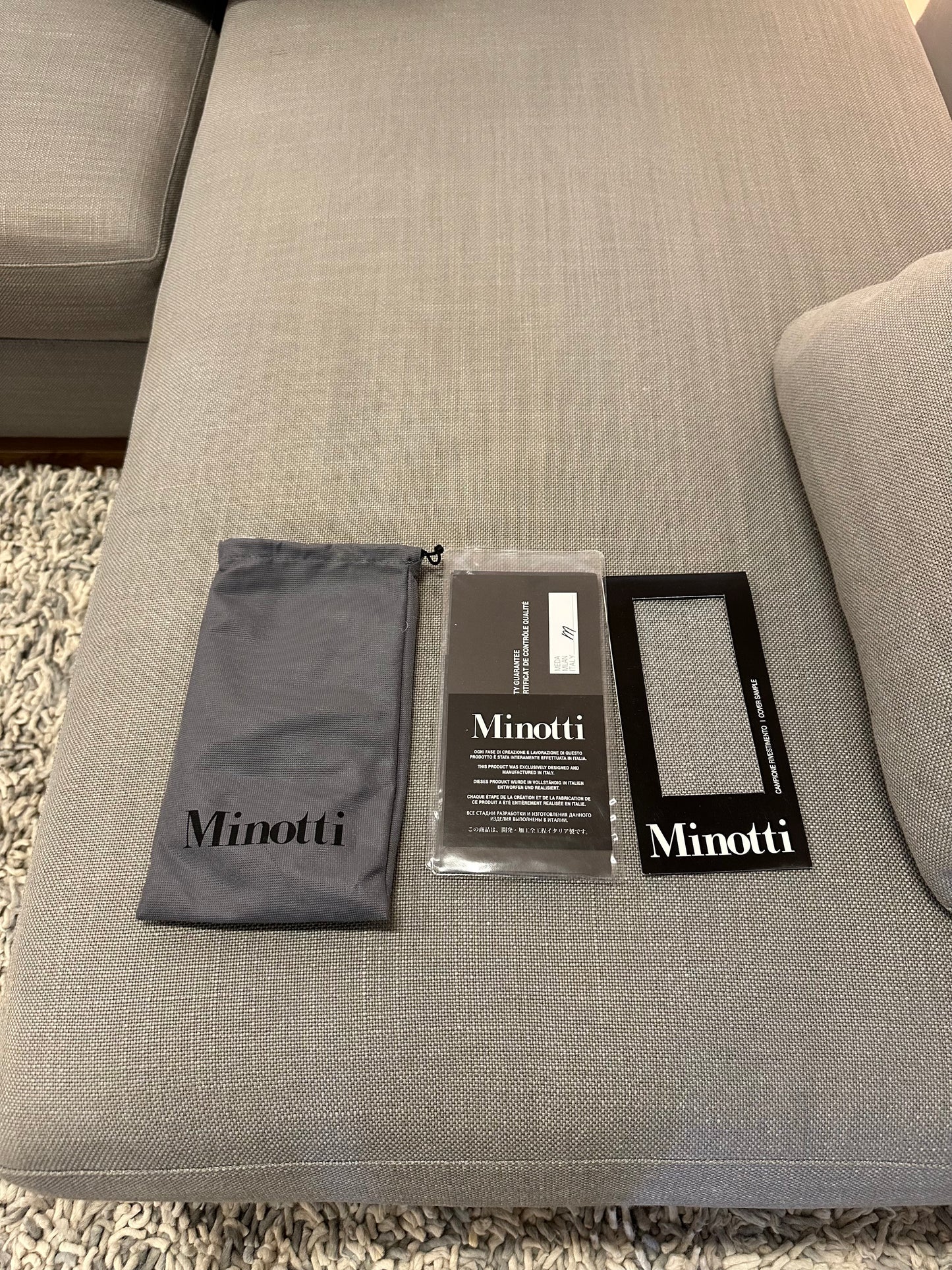 Nieuwstaat Minotti Collar Hoekbank met Minotti Bijzettafel