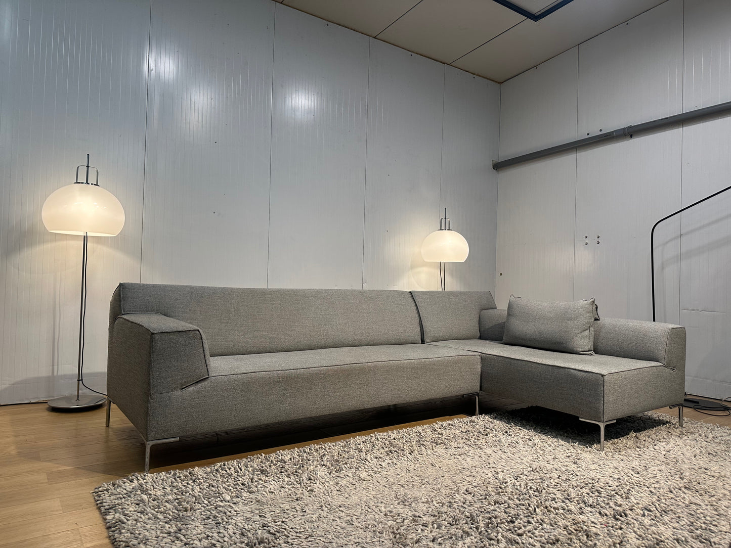 ZGAN Grijze Design on stock Bloq Hoekbank - NP €7.500