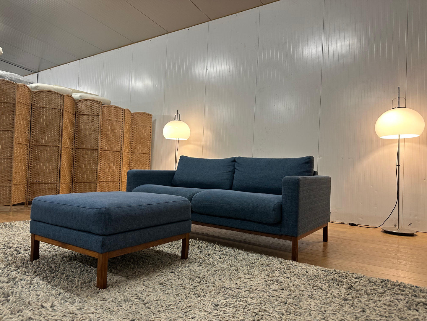 NIEUWSTAAT Bolia Bank + Hocker Blauw | Scandinavisch Design