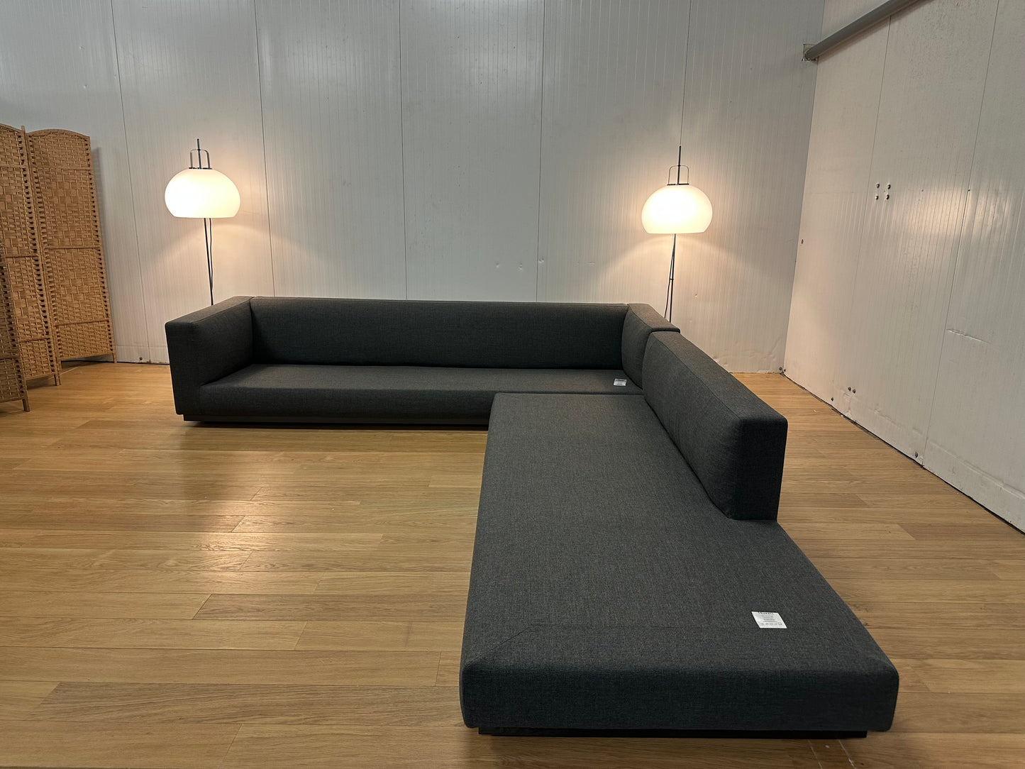 SHOWMODEL Minotti Andersen Hoekbank Donkergrijs NP: €27.500