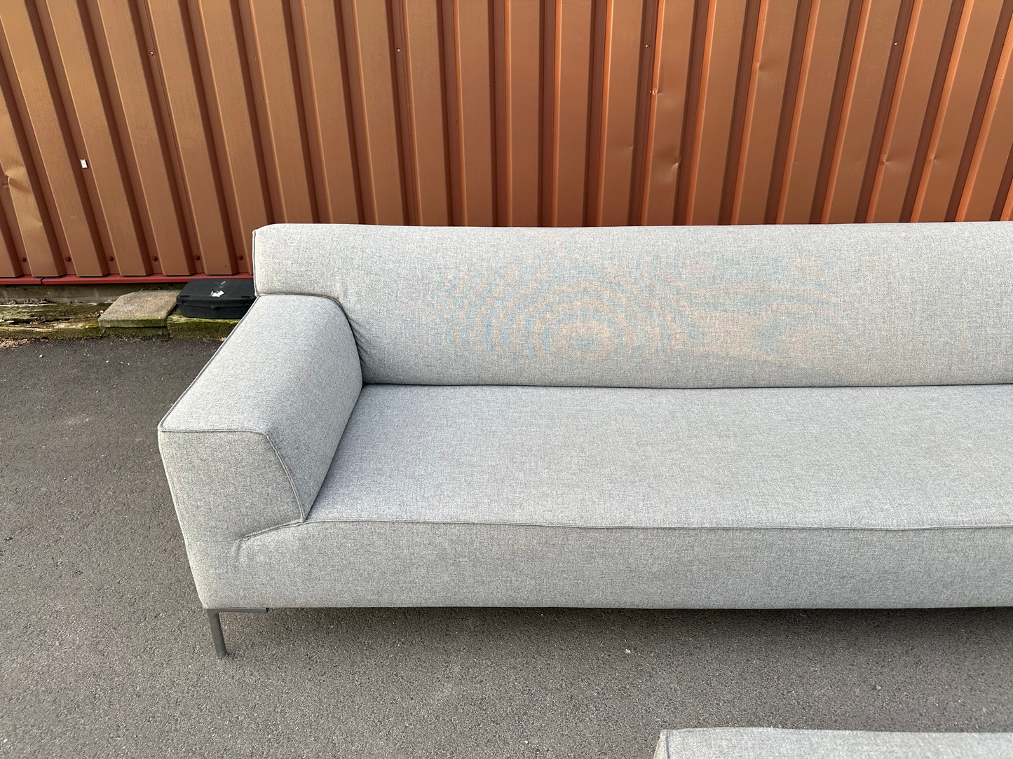 Design on Stock 4-Zits Bank met Hocker - Ploegwol Grijs