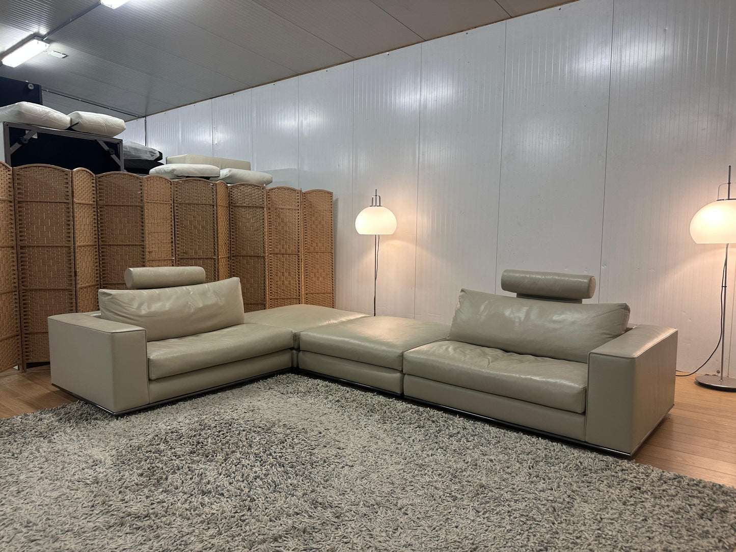 Nieuwstaat Beige Leren Minotti Modulaire Hoekbank - NP: 30k