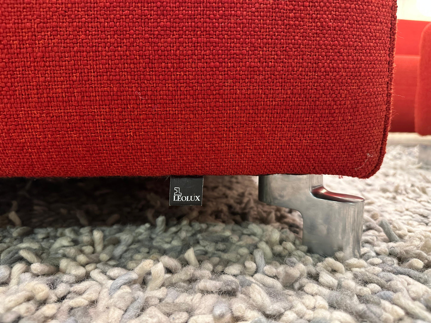 Leolux Faya Lobi Hoekbank + Hocker (Rood) – NP: €8.000