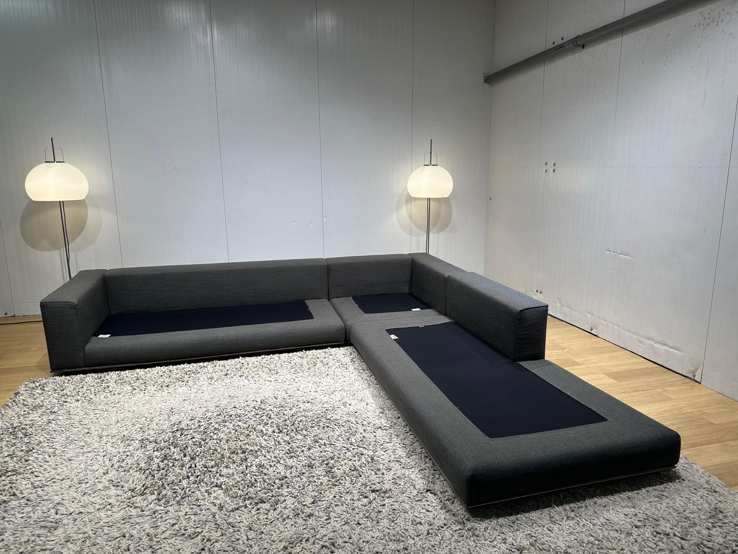 ZGAN Minotti Hamilton Hoekbank Donkergrijs - NP: 25k