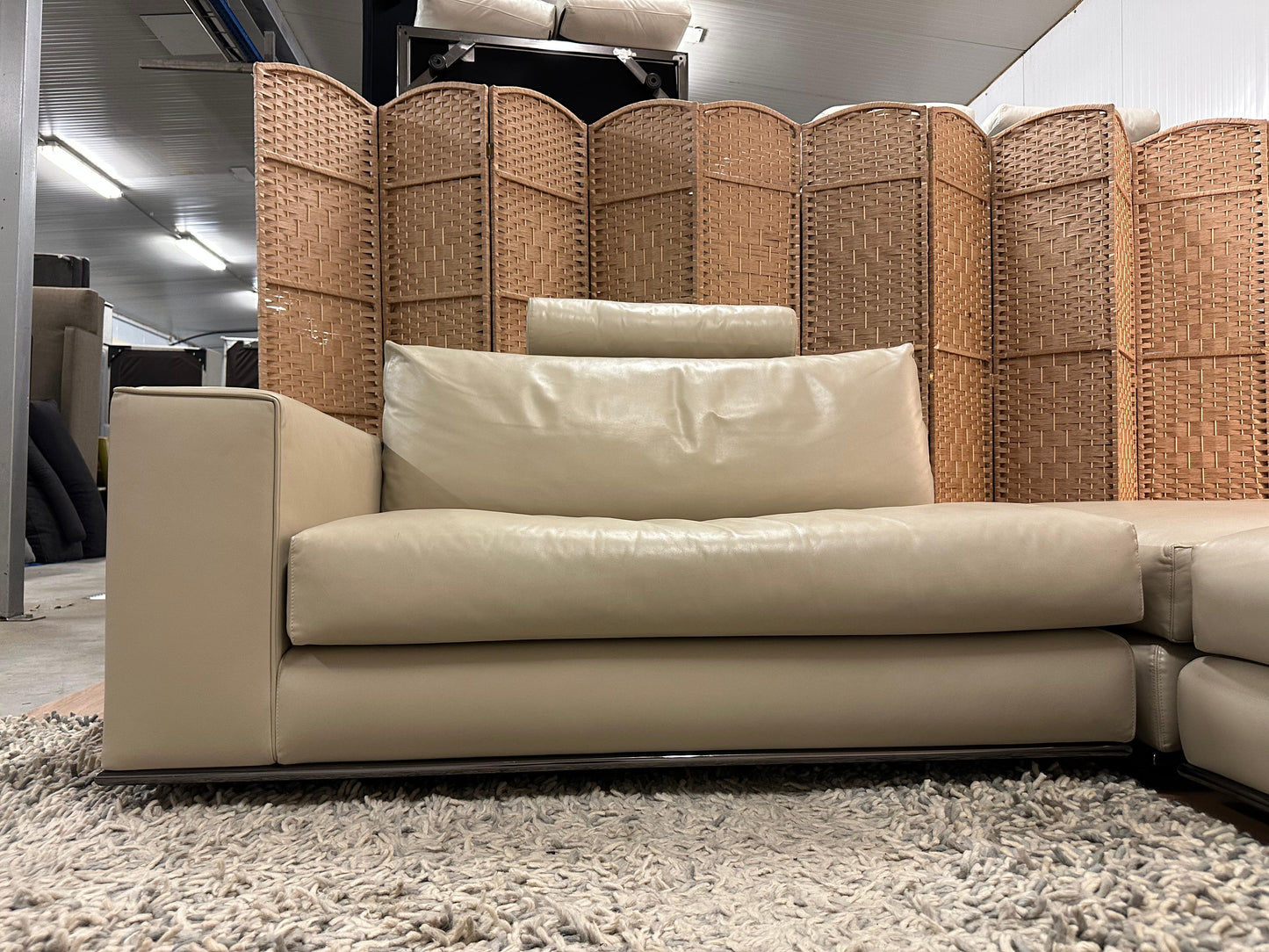 Nieuwstaat Beige Leren Minotti Modulaire Hoekbank - NP: 30k