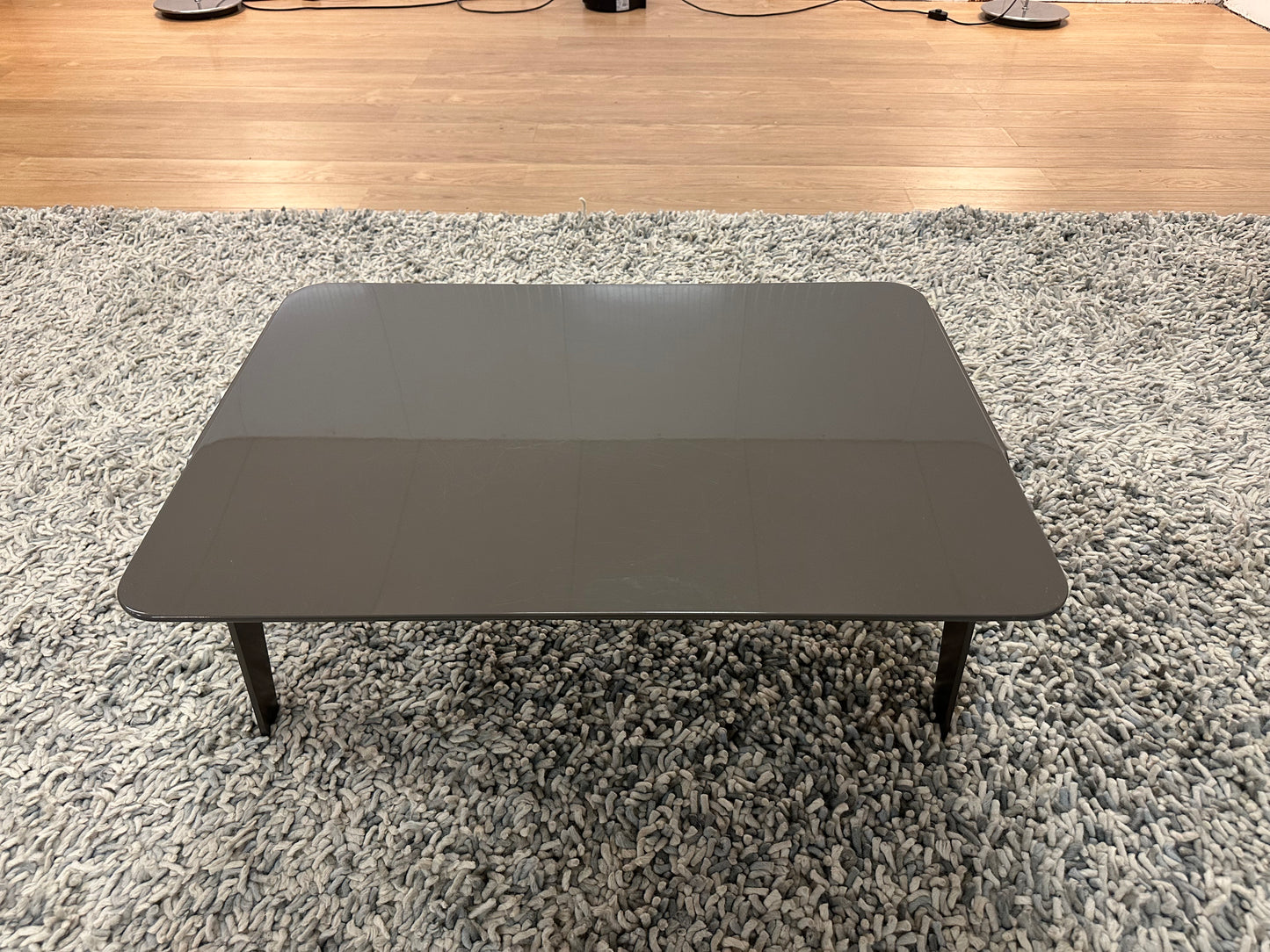 Minotti Kirk Jut Out Bijzettafel | Luxe Design