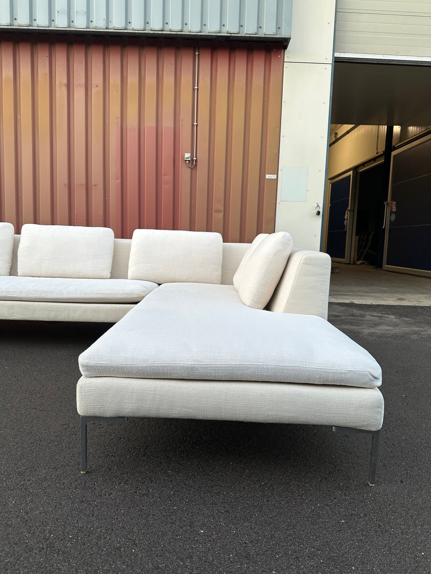 ZGAN B&B Italia Beige Hoekbank ~ Nieuwprijs €10.000