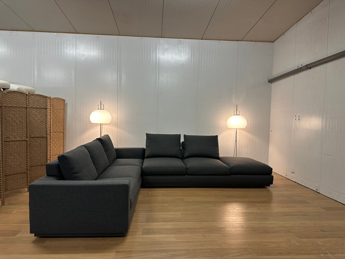 SHOWMODEL Minotti Andersen Hoekbank Donkergrijs NP: €27.500