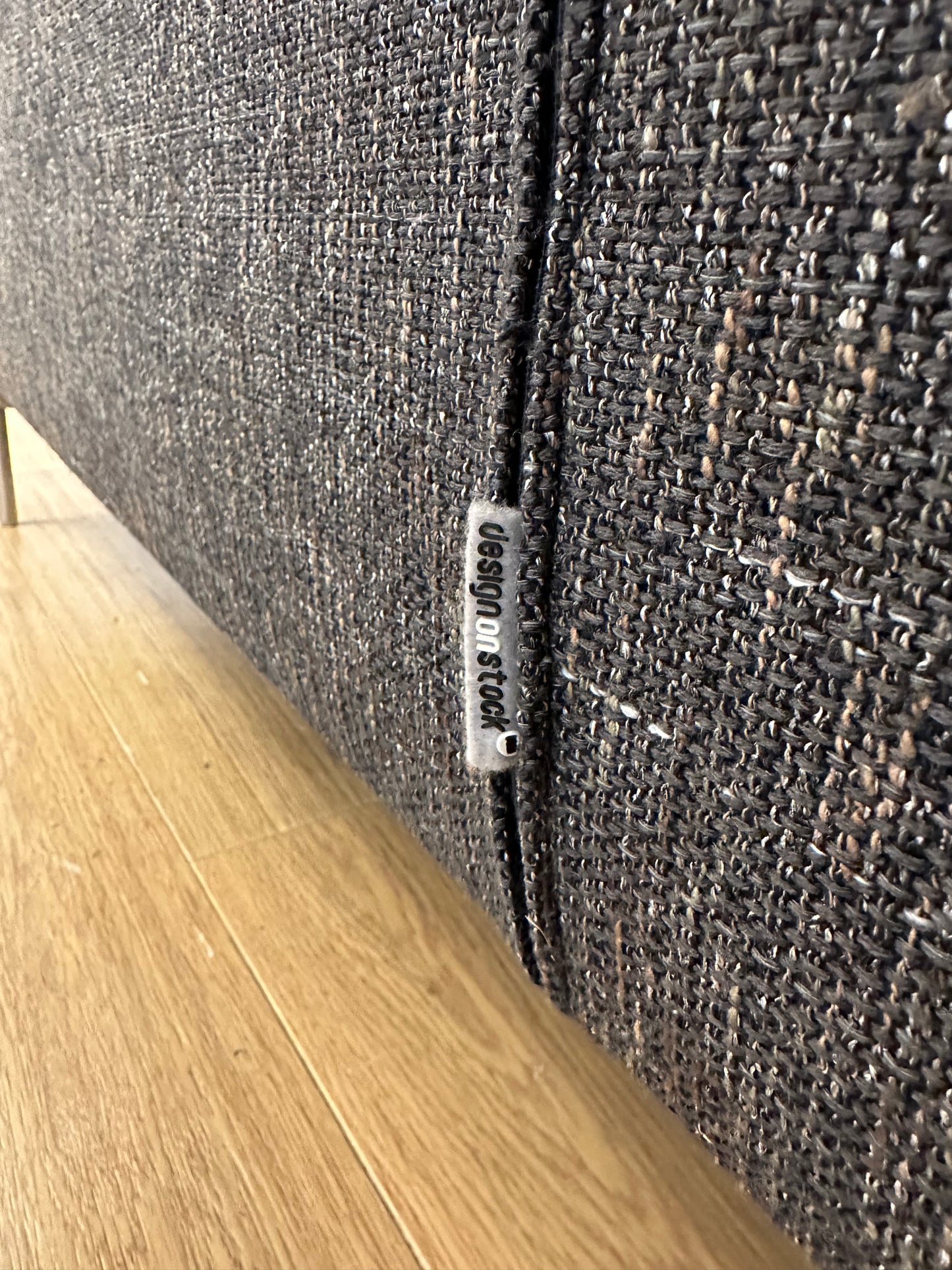 Design on stock Bloq Hoekbank Bruin Gemêleerd – NP: €7.500,-
