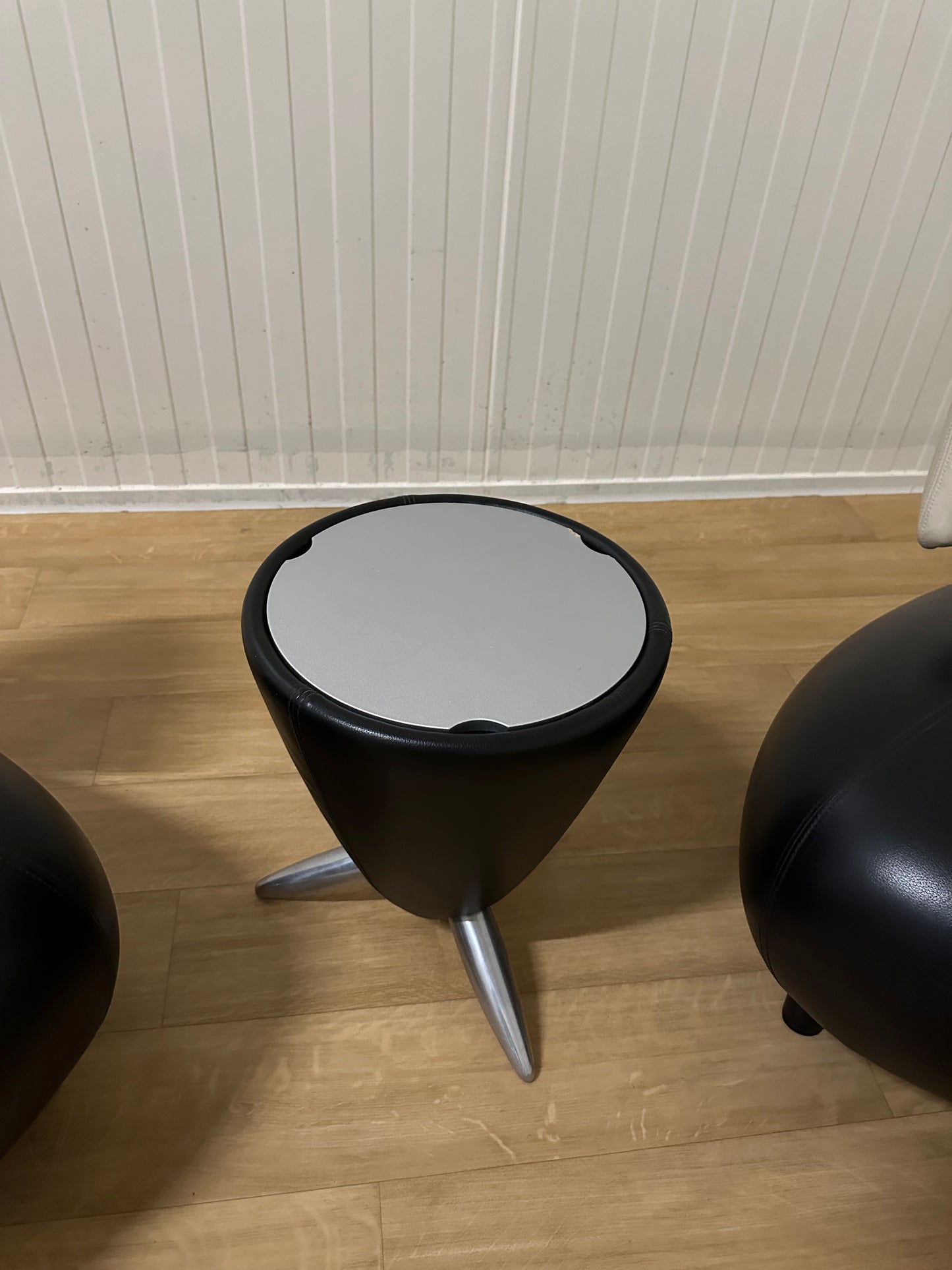 Leolux Pallone Fauteuil Set met Leolux TamTam NP: €5.500
