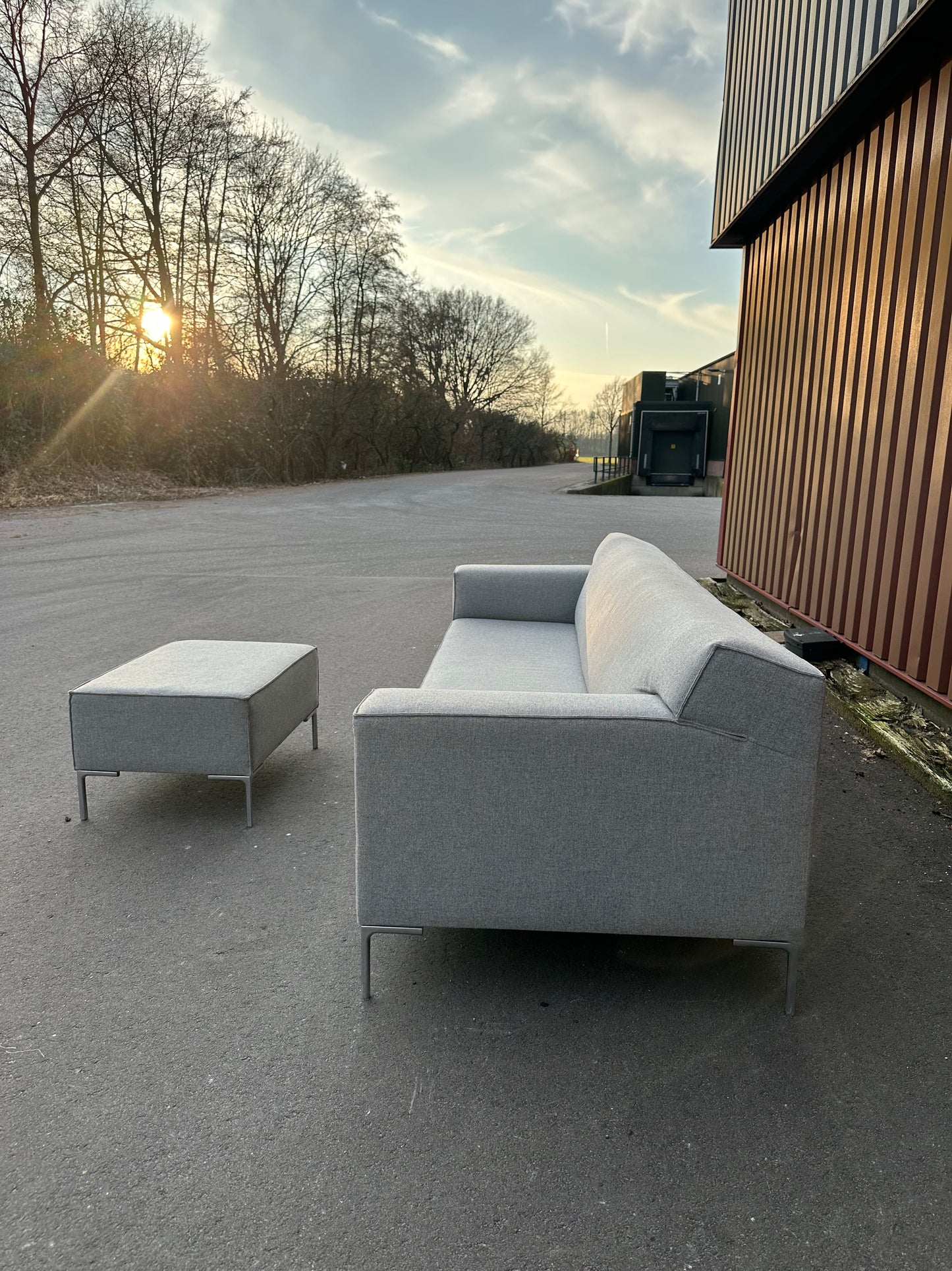 Design on Stock 4-Zits Bank met Hocker - Ploegwol Grijs
