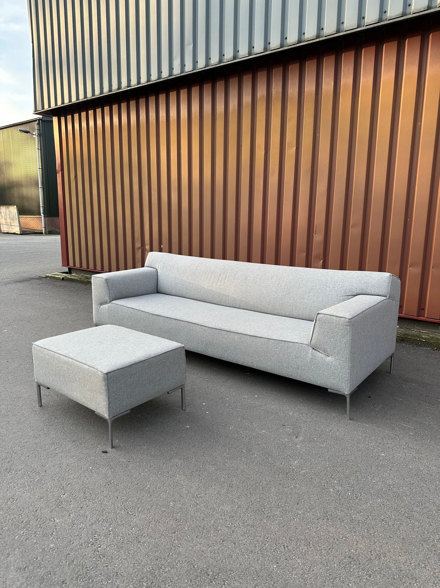 Design on Stock 4-Zits Bank met Hocker - Ploegwol Grijs