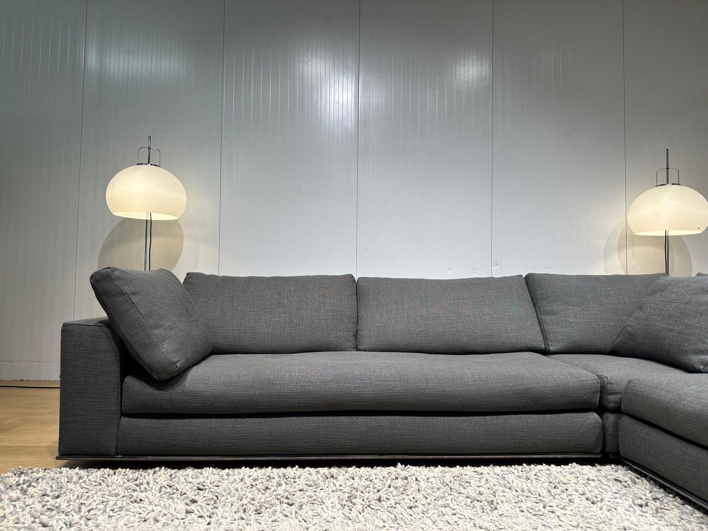 ZGAN Minotti Hamilton Hoekbank Donkergrijs - NP: 25k