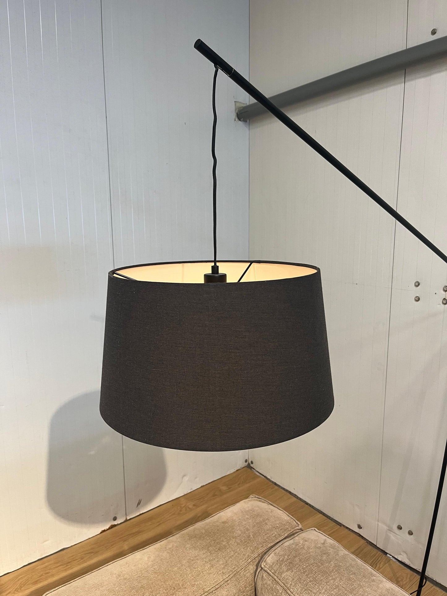 Elegante Frandsen Eijerkamp Booglamp - Zwart