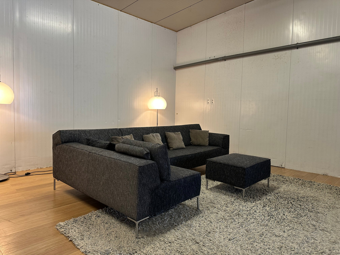 Design on stock Bloq Hoekbank met hocker - Zwart gemêleerd