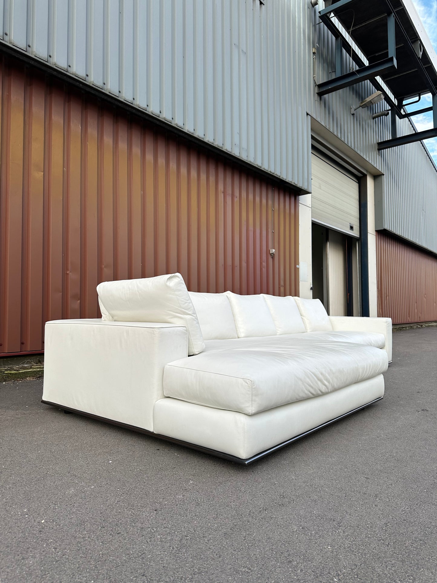 ZGAN Minotti Hamilton | Wit Leer | NP: €30.000
