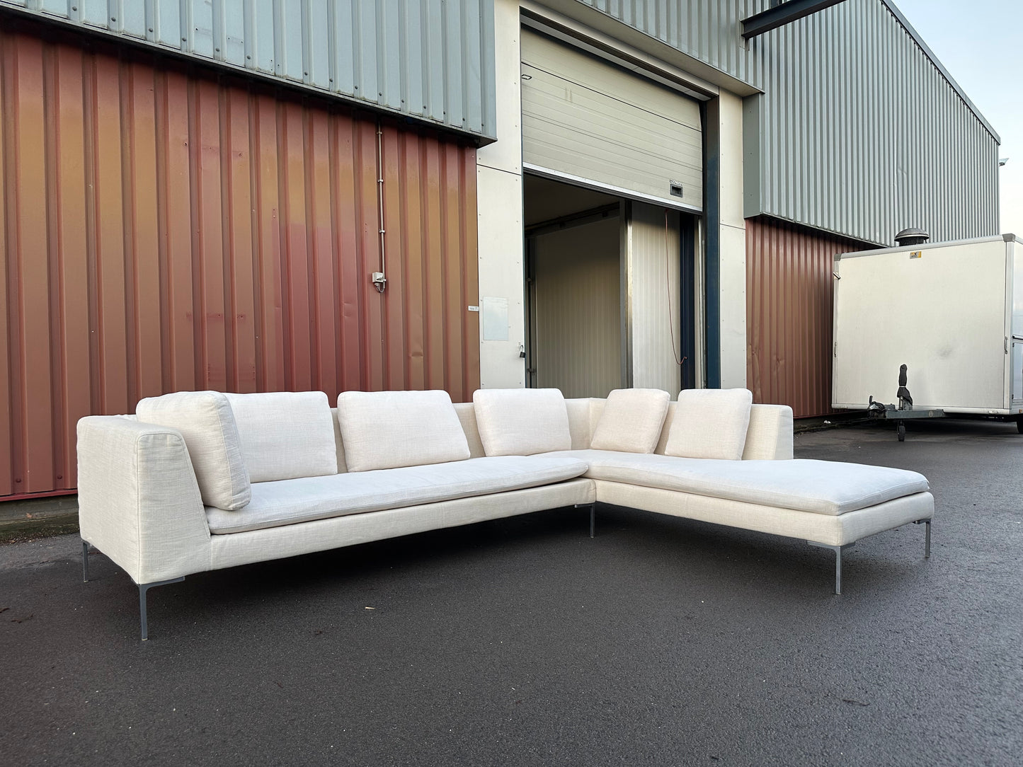 ZGAN B&B Italia Beige Hoekbank ~ Nieuwprijs €10.000