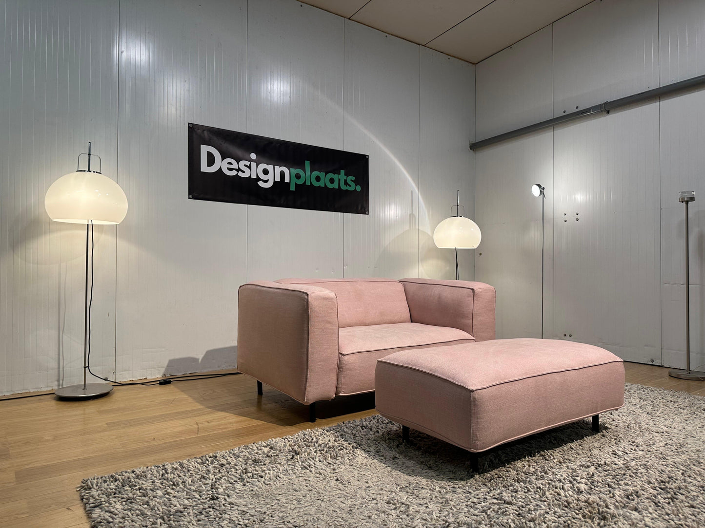 Gelderland 6400 2-zitsbank in zachte lichtroze stof