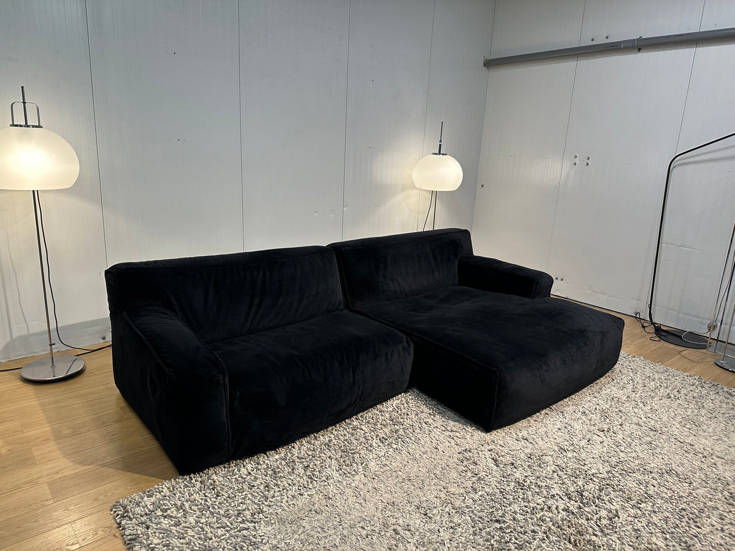 ZGAN Fest Amsterdam Clay Hoekbank – Royal Black Velours