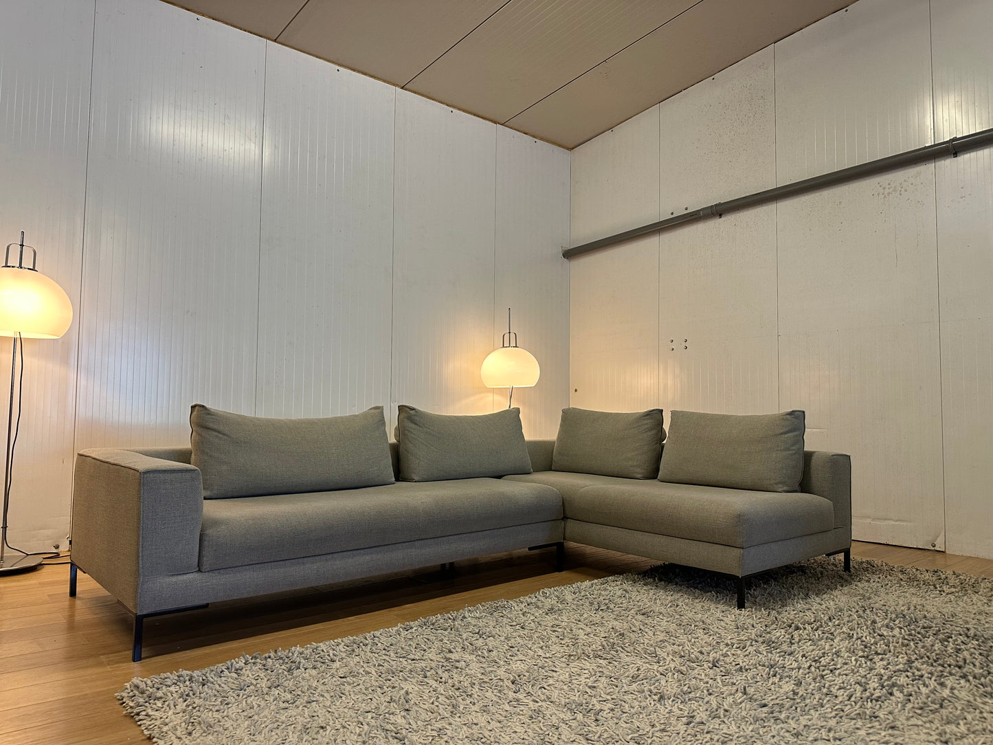 Herstofferen naar keuze - Design on stock Aikon Lounge bank