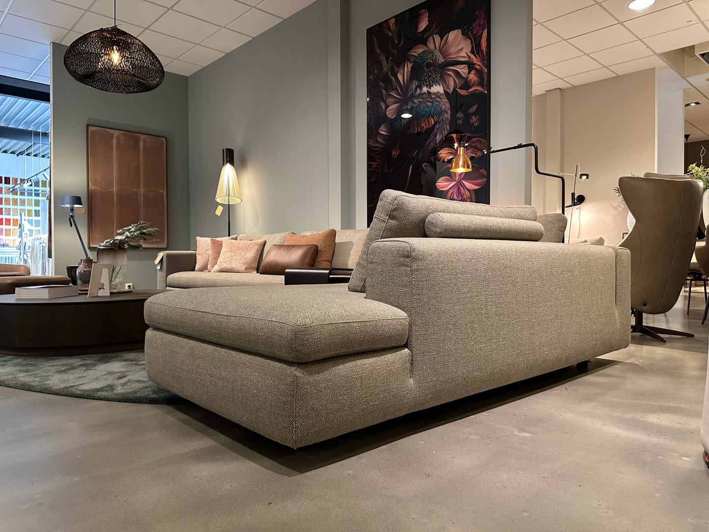 Design on Stock Showroommodel Vilaz Hoekbank + Hocker
