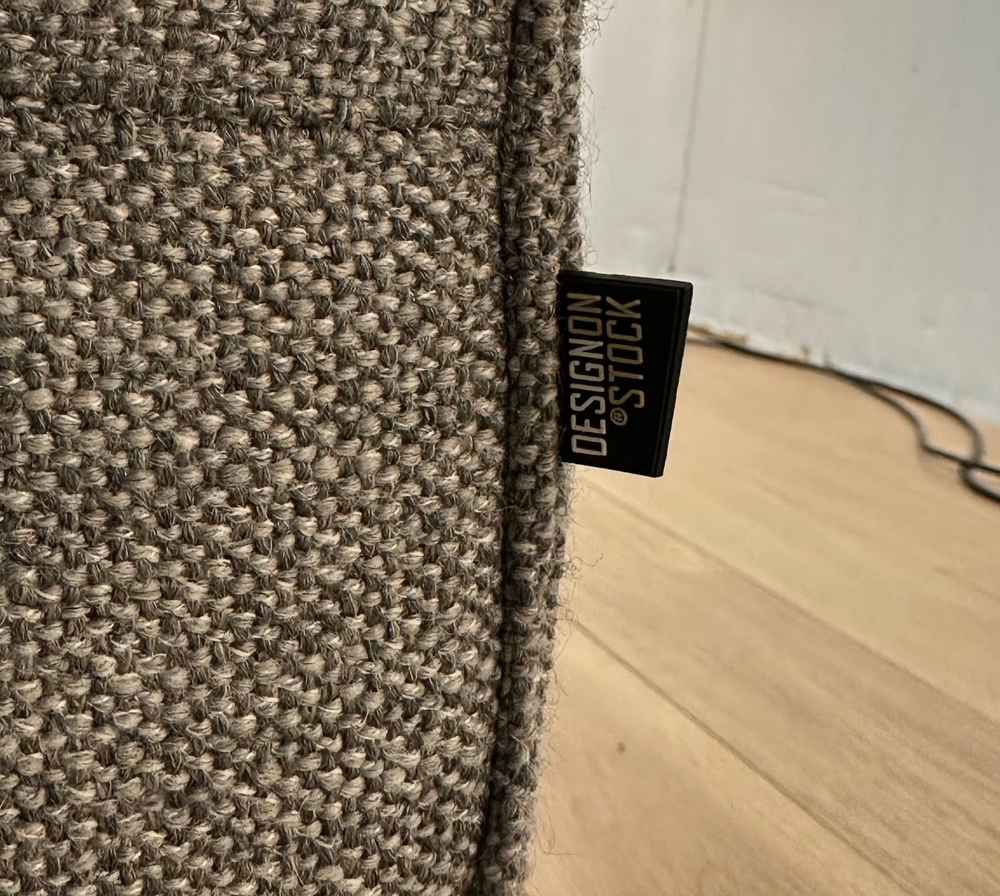 Design on Stock Fauteuil Milton