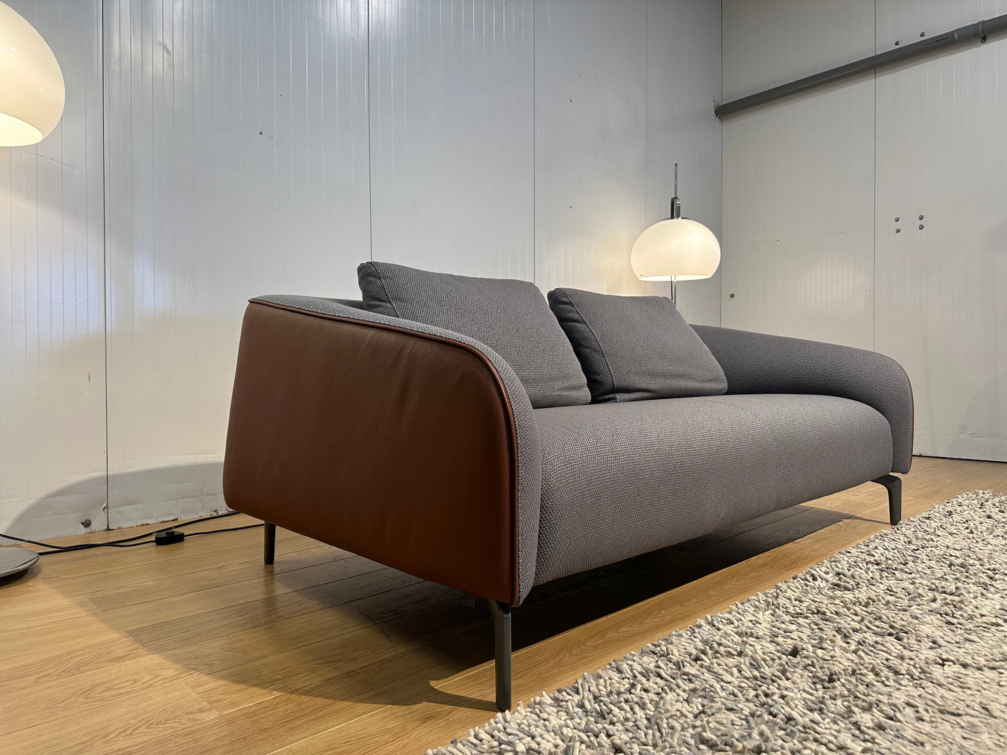 ZGAN Leolux Elias 2.5-zits Bank van Leer & Stof - NP: €6.750