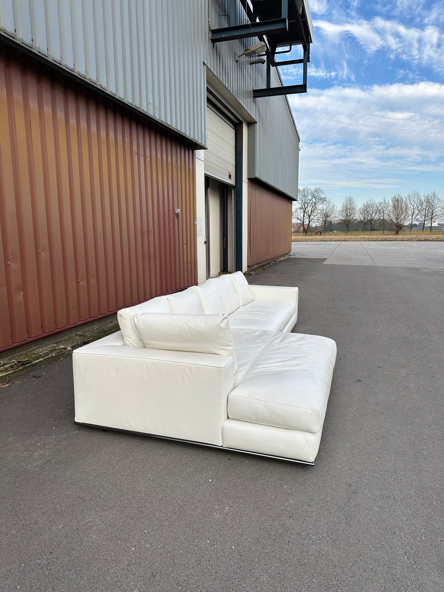 ZGAN Minotti Hamilton | Wit Leer | NP: €30.000