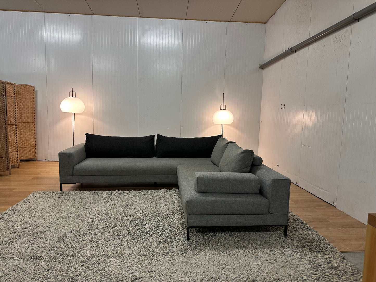 ZGAN Design on Stock Aikon Lounge Hoekbank - 280x260 cm