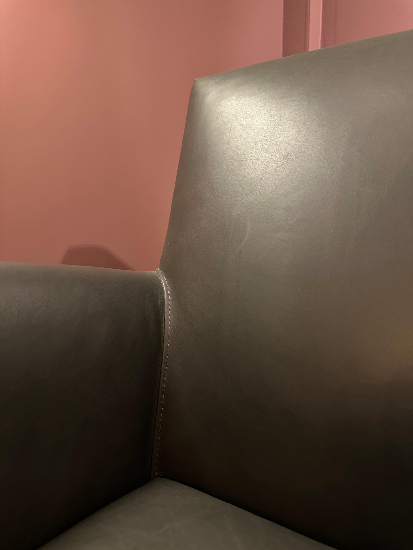 Tumbler Fauteuil Showroommodel – Loxton Leder