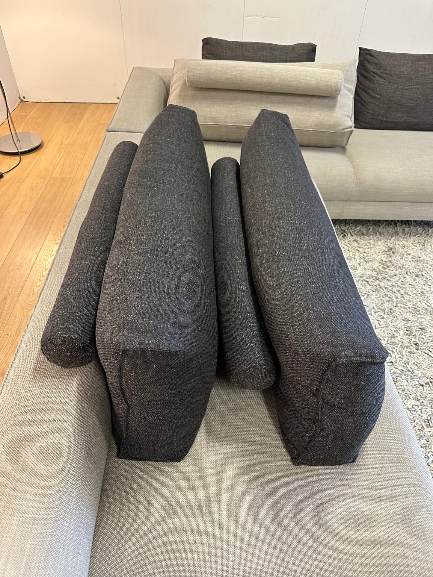 ZGAN Design on Stock Aikon Kussen Milton 115x21x47