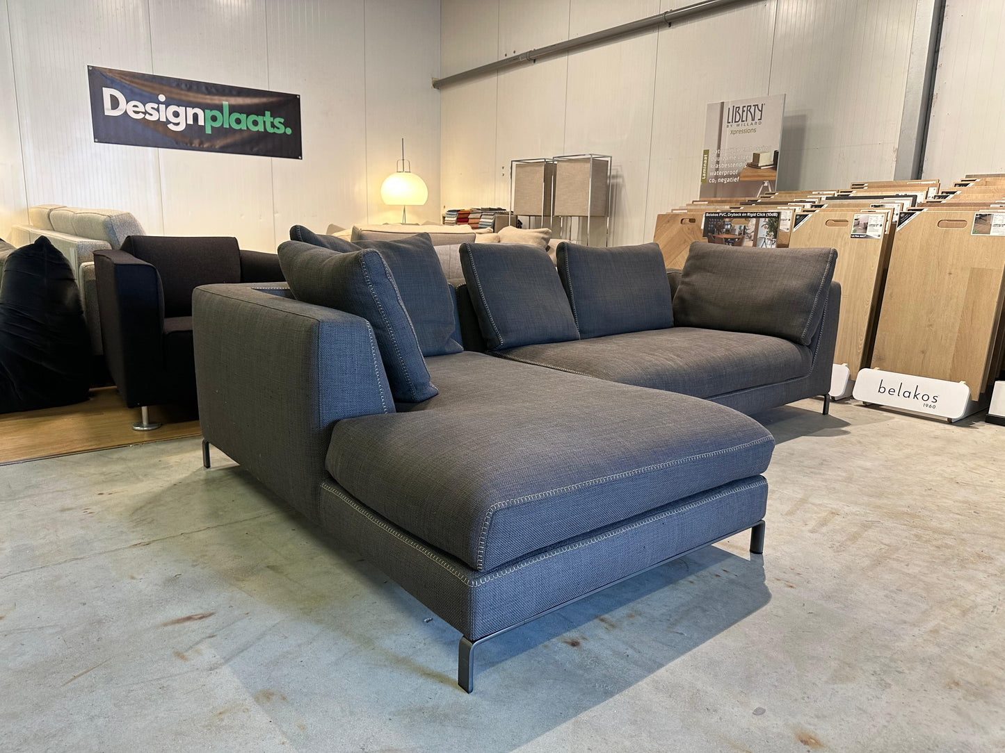 ZGAN B&B Italia Ray Hoekbank Antraciet - NP: €14.999