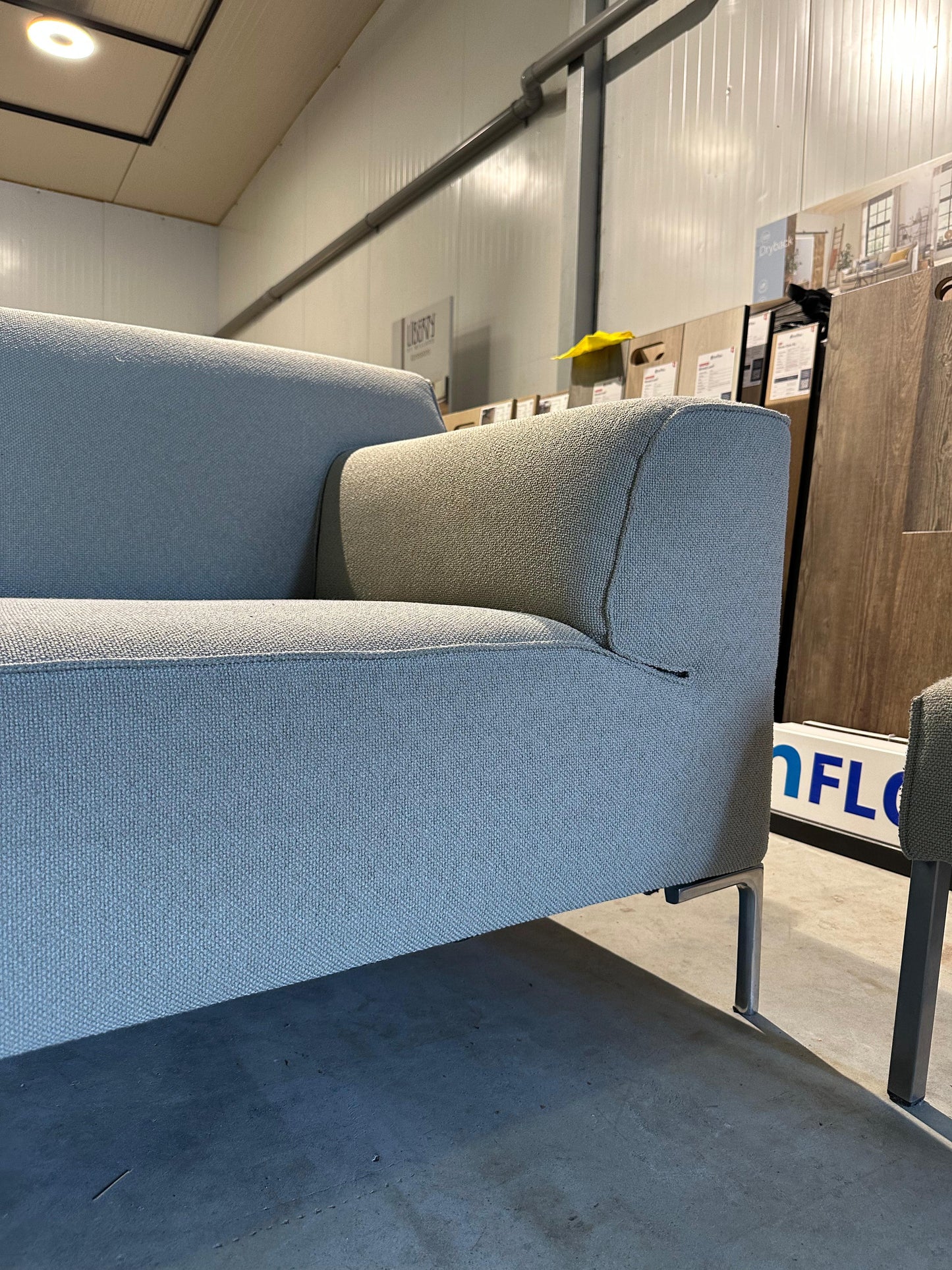Design on Stock Bloq 4-Zits + Hocker – NP: €4.500