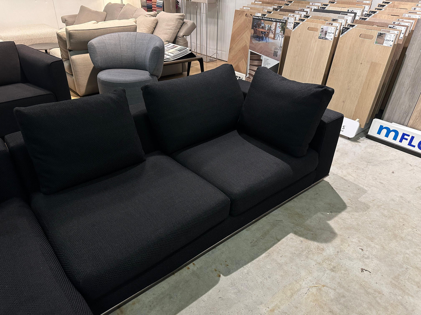 Minotti Hamilton Hoekbank Zwart – NP: €20.000