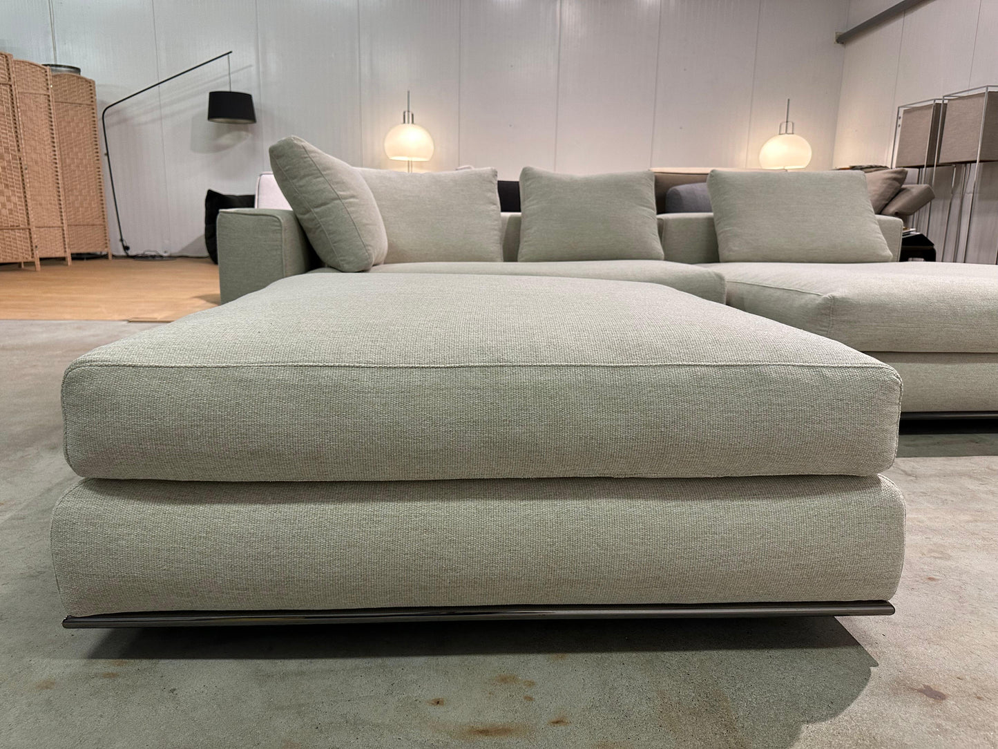 Nieuw Geherstoffeerde Minotti Hamilton Hoekbank NP: €30.000