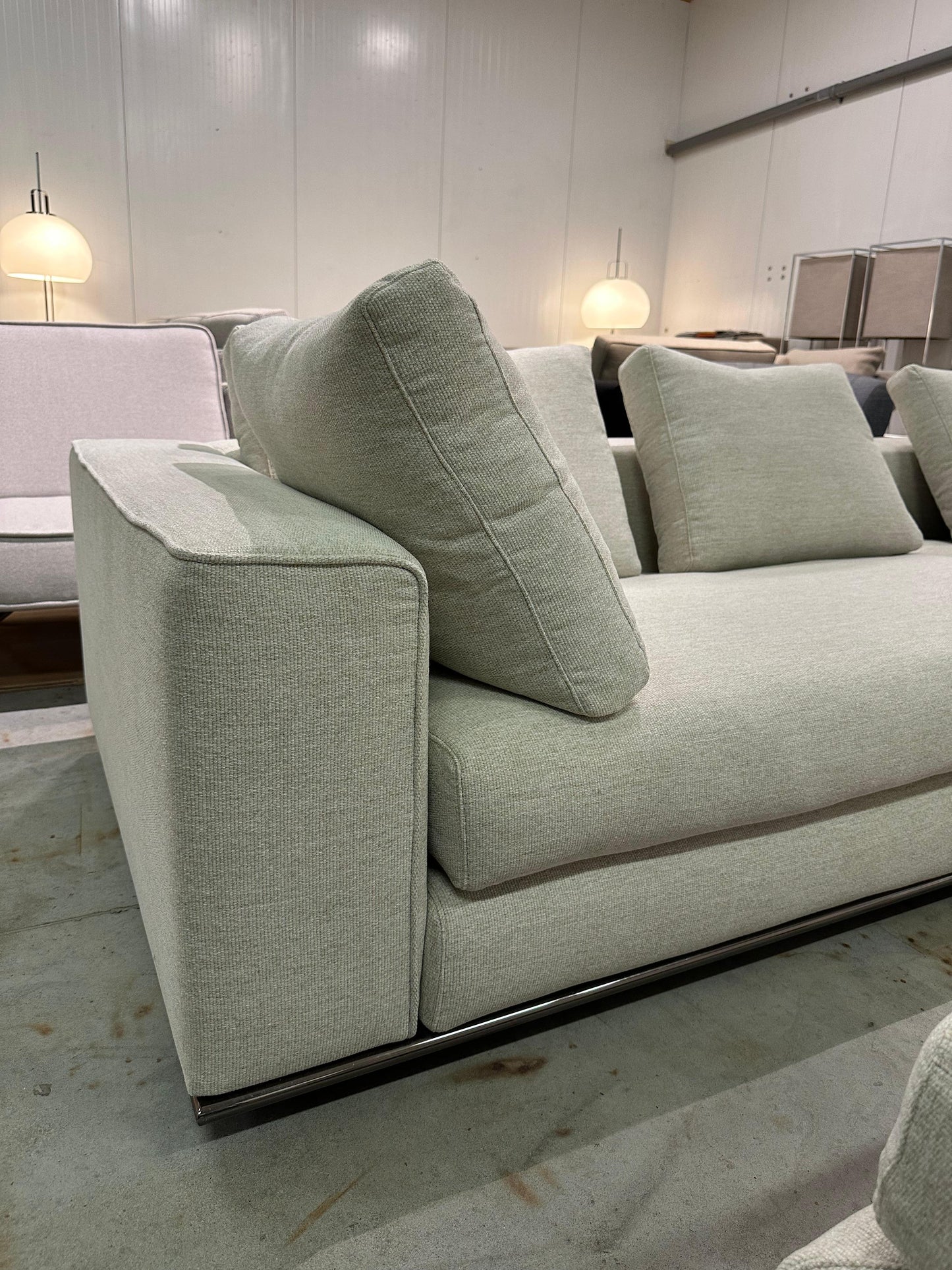 Nieuw Geherstoffeerde Minotti Hamilton Hoekbank NP: €30.000