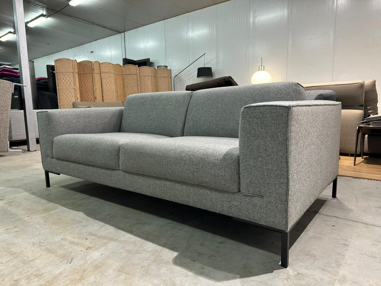NIEUWSTAAT 2.5-zits Design on Stock Aikon – Ploegwol