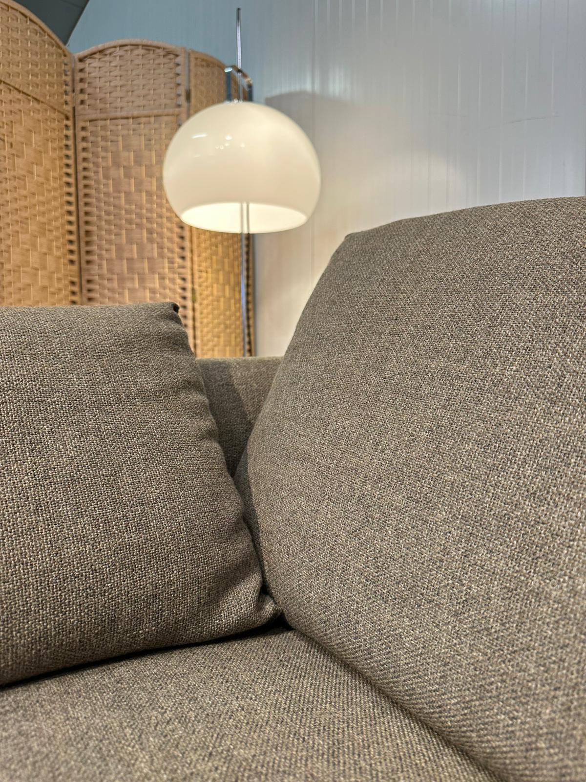 ZGAN Design on Stock Byen 5-Zits Taupe – NP: €6.500