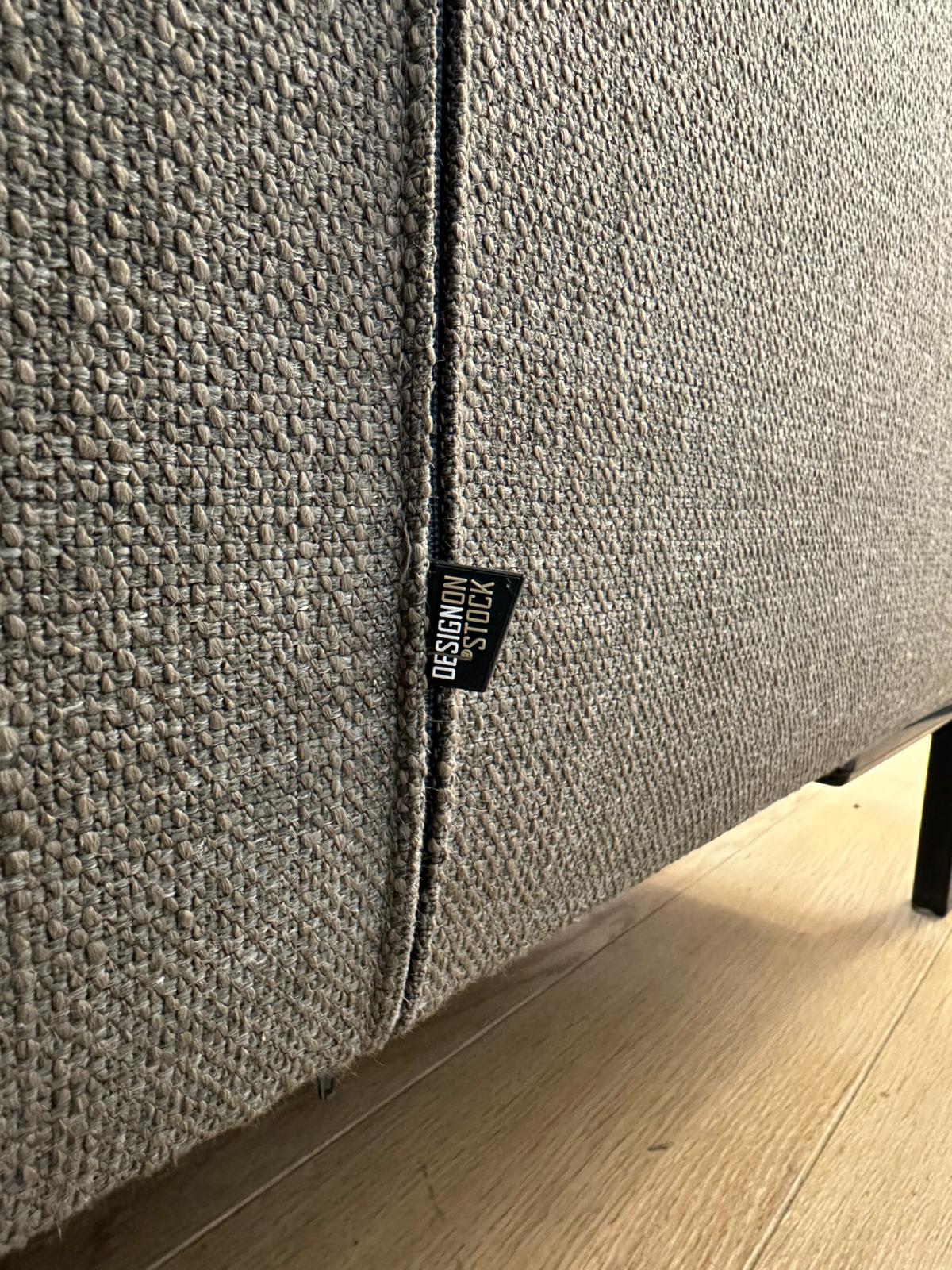 Design on Stock Aikon Hoekbank + Hocker – NP €7.750