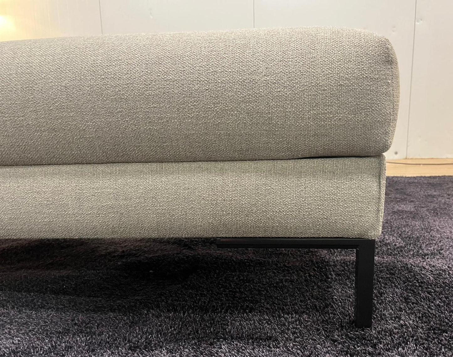 Nieuwstaat Design on Stock Aikon Hocker – NP: €1.250